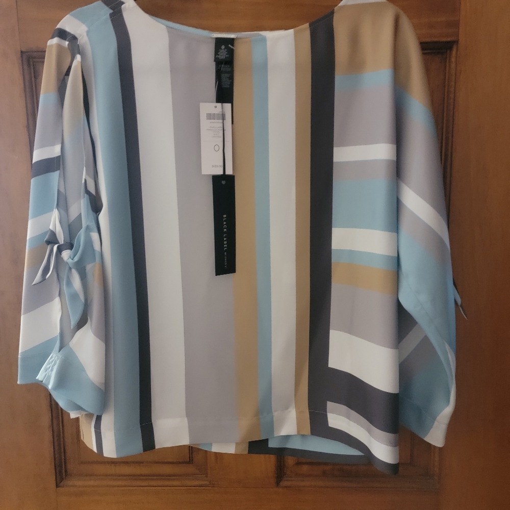 Chico blouse. Size Small 4 (0 in Chico brand)